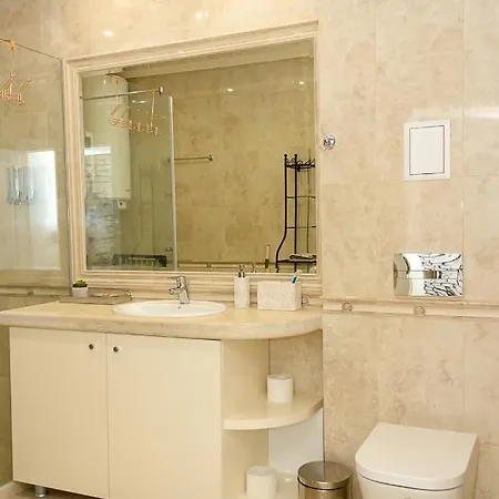 Apartment High-end 2bd In The Center Of By Flat Mаnager